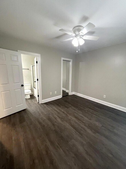 Building Photo - 383 Springview Ln