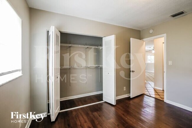 Building Photo - 1826 NW 85th Dr