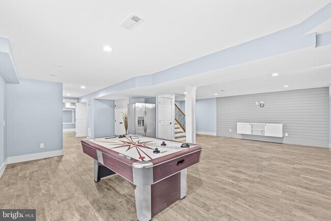 Building Photo - 46564 Hampshire Station Dr