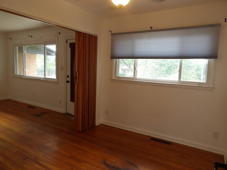 Building Photo - 1333 Yuma St