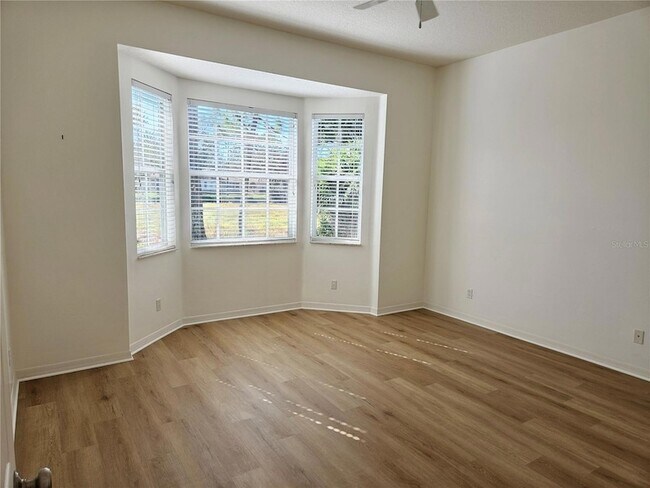 Building Photo - 835 Chalmers Dr