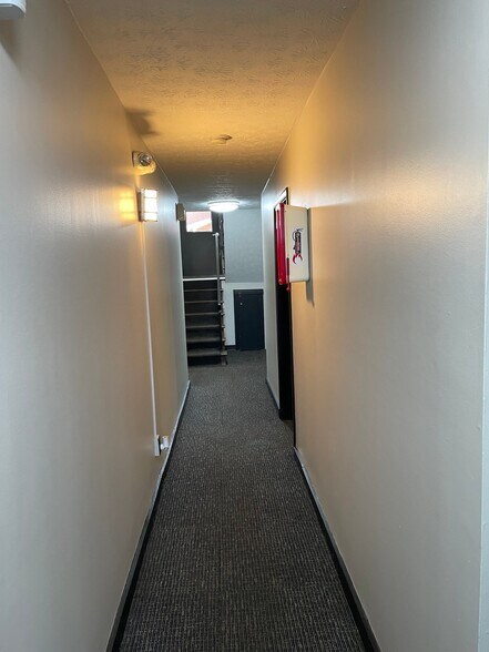 Building Photo - 4600 Applegrove St NW