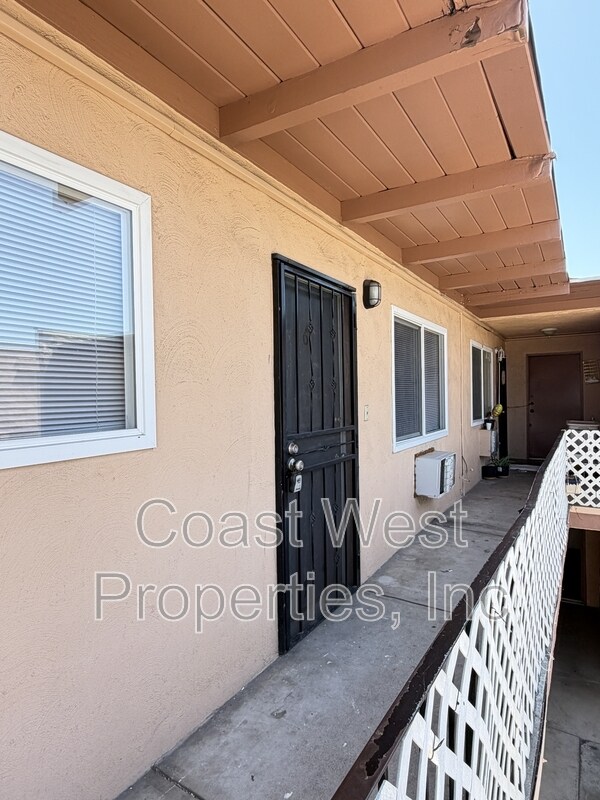 Building Photo - 816 S Orange Ave