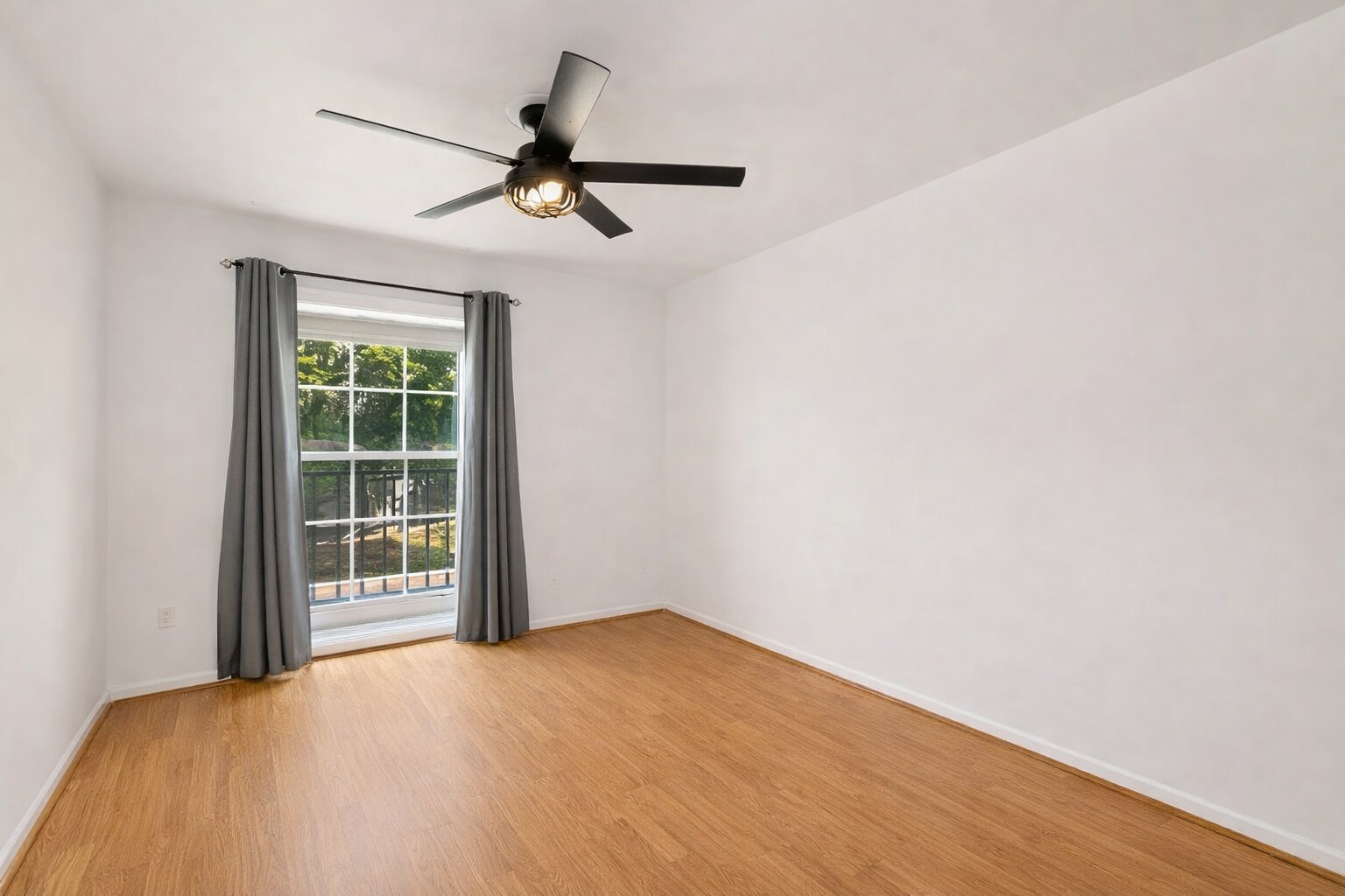 Master Bedroom - 1277 Pearl Ave