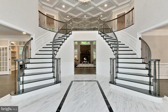 Building Photo - 6526 Dearborn Dr