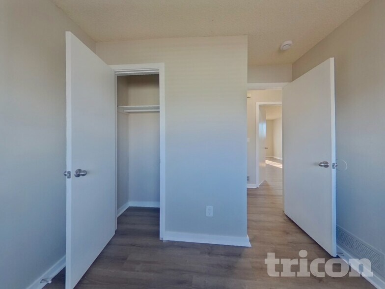 Building Photo - 19739 E Dartmouth Ave