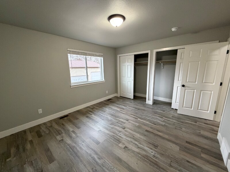 Building Photo - 1333 Lynn Ave