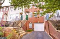 Building Photo - 14670 Seasons Dr