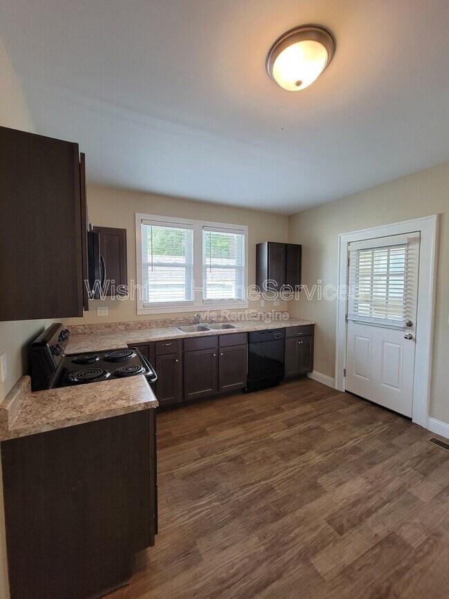 Building Photo - 333 W Murray St