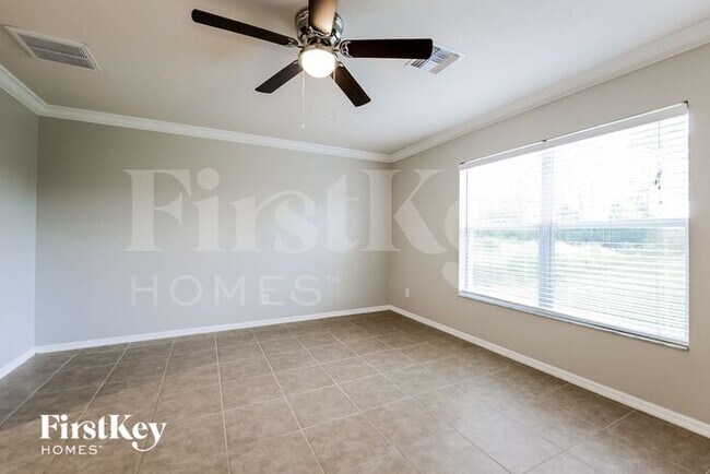 Building Photo - 1823 Laurie St