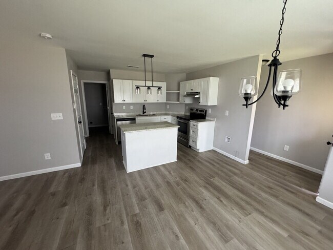 Building Photo - 85 Smith Glen Dr