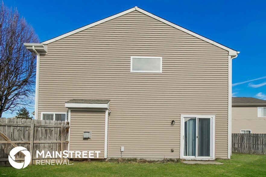 Building Photo - 709 Cembra Dr