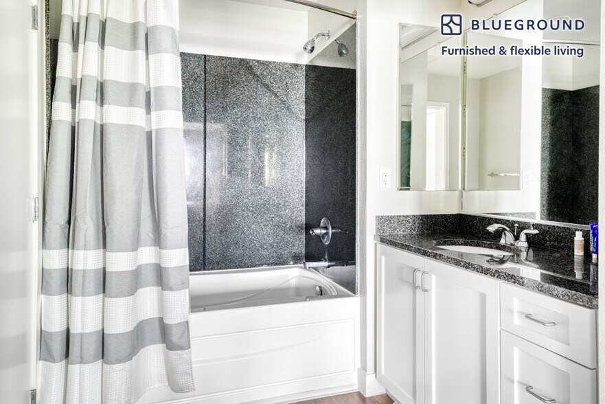 Building Photo - 550 Moreland Way