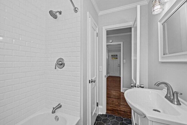Building Photo - Available Early August! - Charming 2-Bedro...