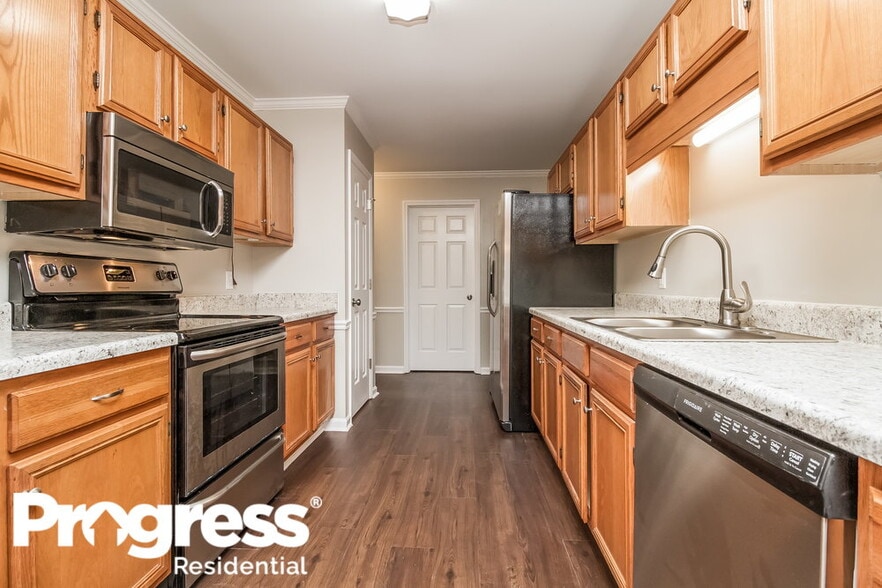 Building Photo - 2140 Liberty Dr