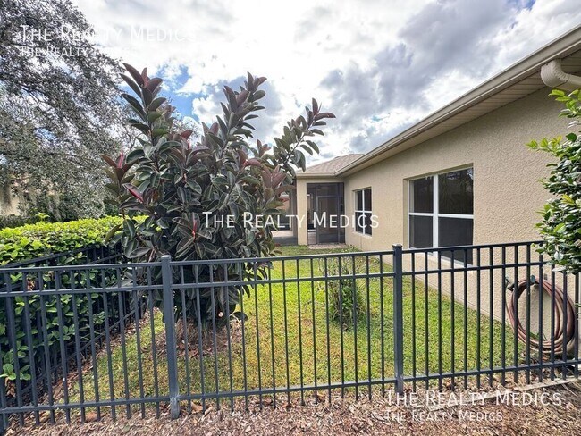 Building Photo - 202 Nova Ave