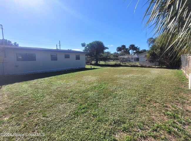 Building Photo - 1048 Hazelwood Dr