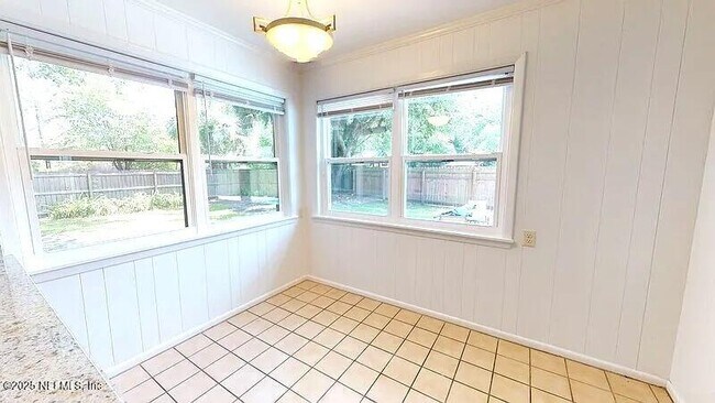 Building Photo - 2704 Boquette Ave