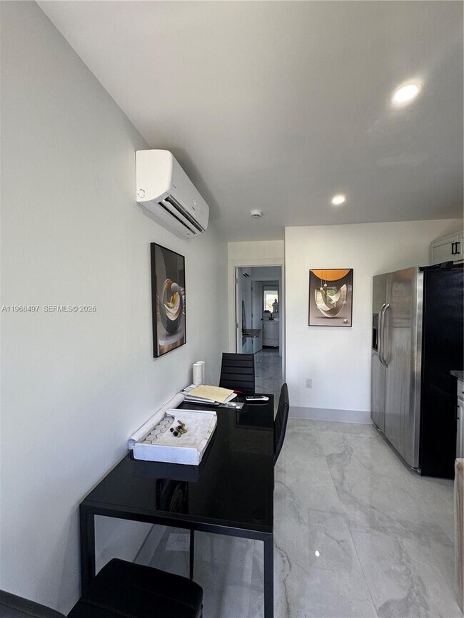 Building Photo - 1710 SW 99th Terrace