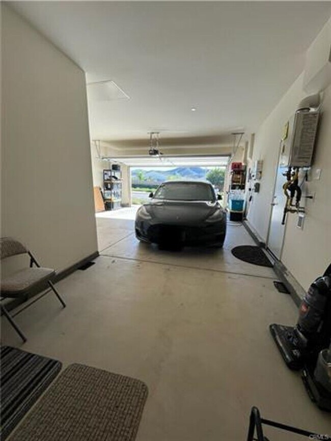 Building Photo - Audie Murphy Ranch Home