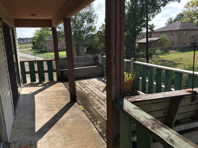 Building Photo - 307 Cougar Ridge
