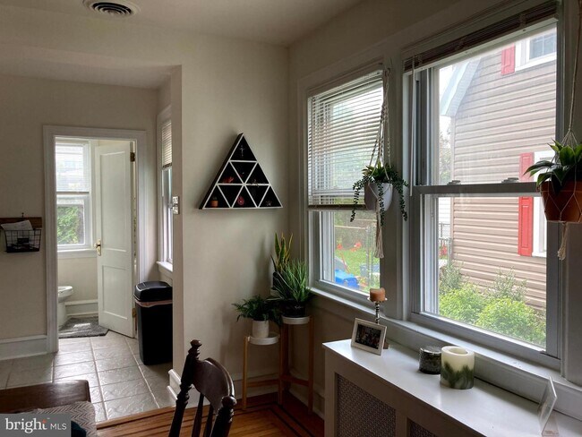 Building Photo - 219 Williams Rd