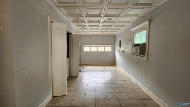 Building Photo - 11402 Hillwood Dr SE