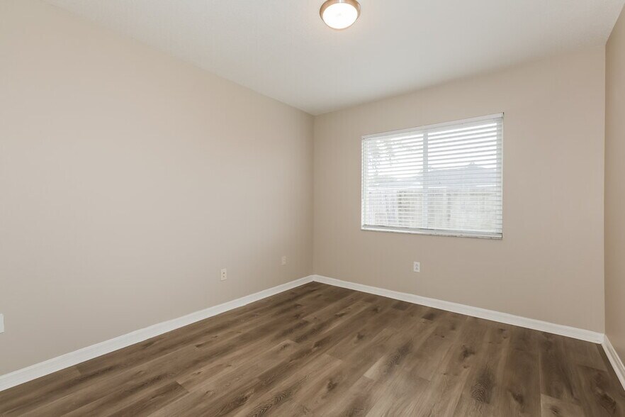 Building Photo - 1515 Birchstone Ave