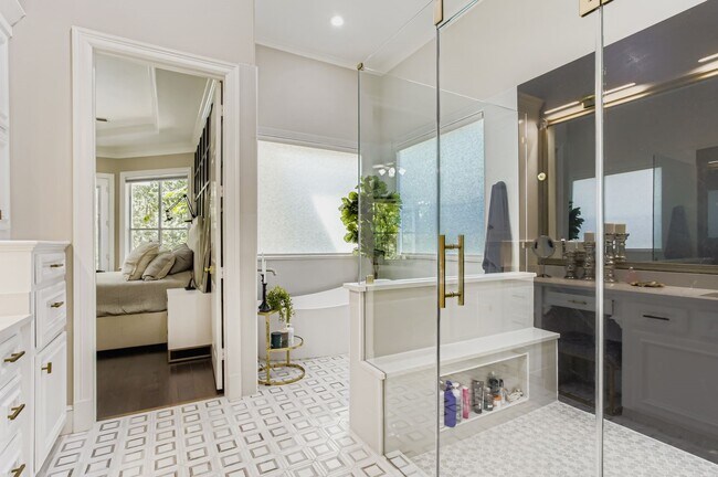 Building Photo - 31 Glenleigh Pl