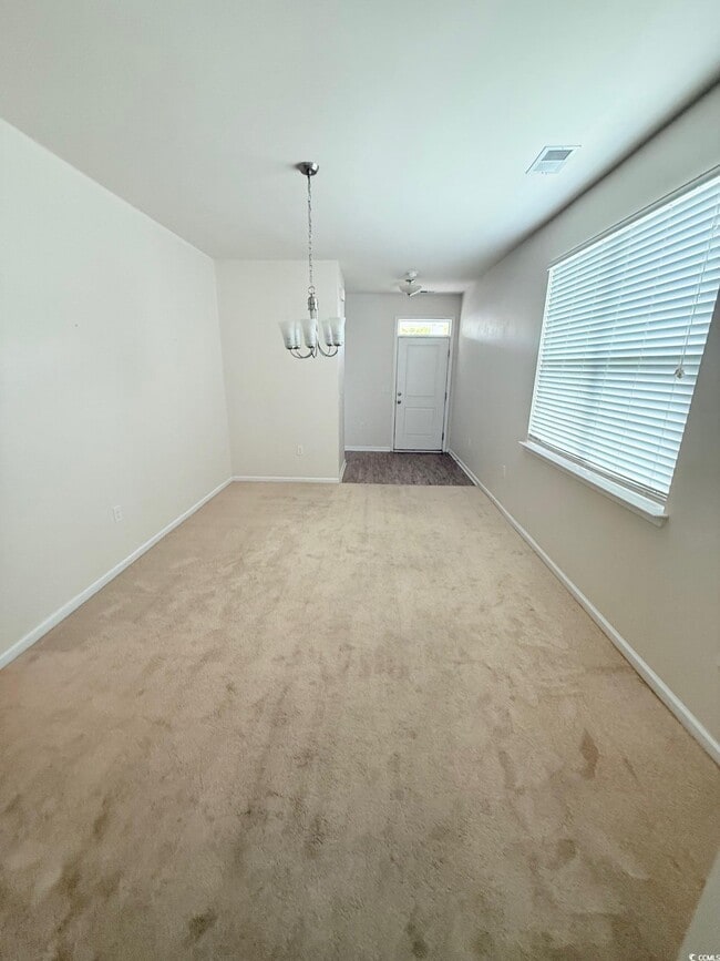 Building Photo - 162 Mountain Ash Ln
