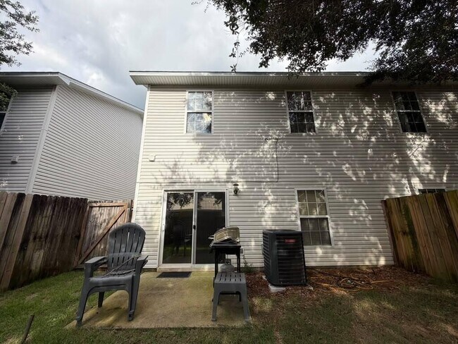 Building Photo - 1417 Beaver Run Rd