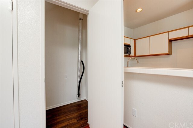 Building Photo - 436 E Spruce Ave