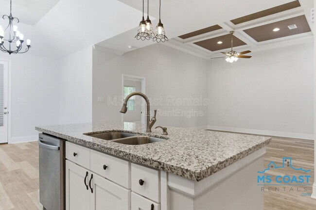 Building Photo - 15334 Oak Creek Cove