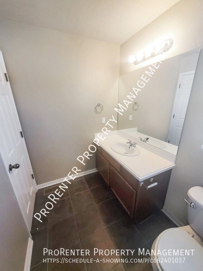 Building Photo - 1062 S 1775 W