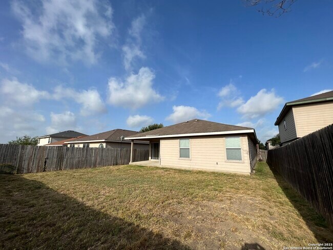 Building Photo - 530 Coral Harbor