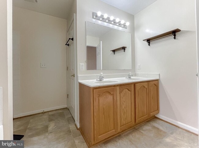 Building Photo - 19825 Fall Ct