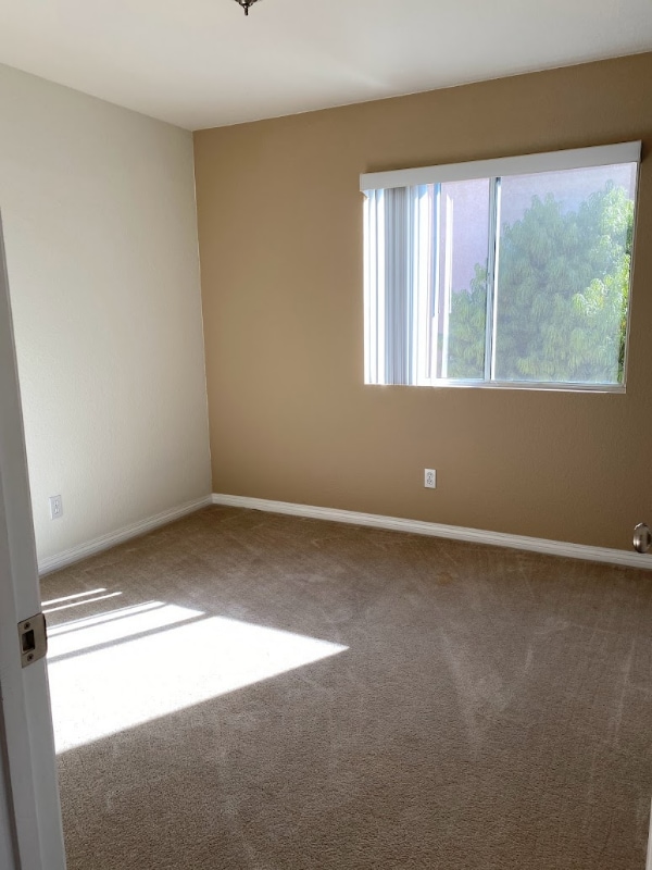 Building Photo - 1362 Avenida Arana