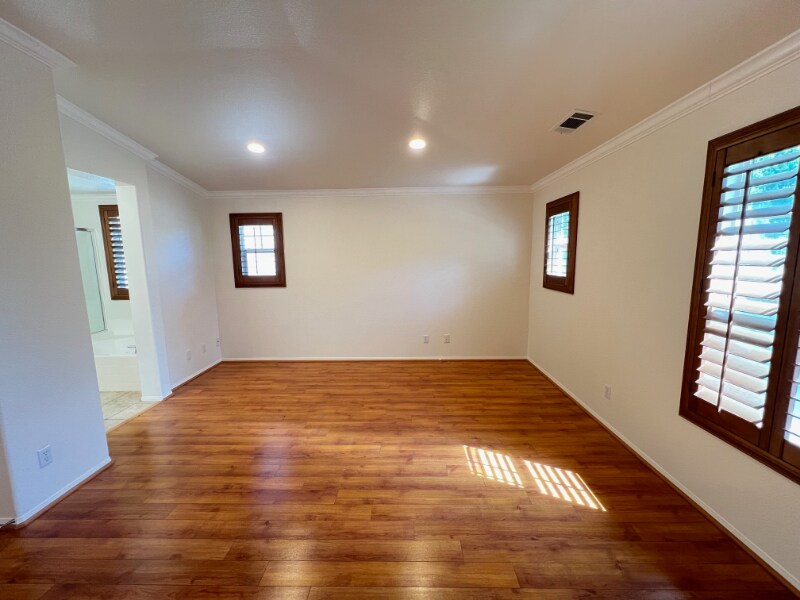 Building Photo - 11433 Mountain View Dr