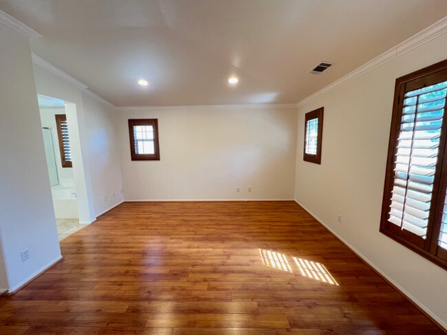 Building Photo - 11433 Mountain View Dr