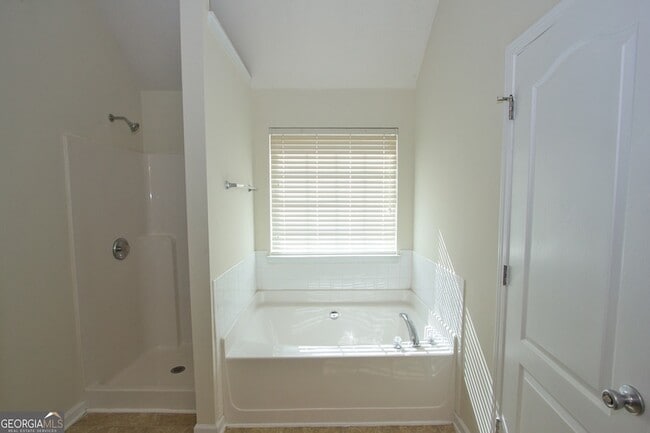 Building Photo - 4333 Beaver Tree St