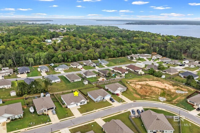 Building Photo - 3079 Camino Real Lp