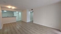 Building Photo - 2642 Collins Ave