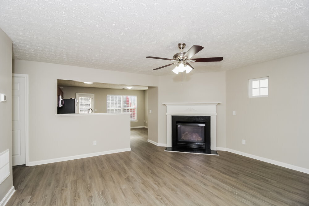 Building Photo - 427 Topaz Dr