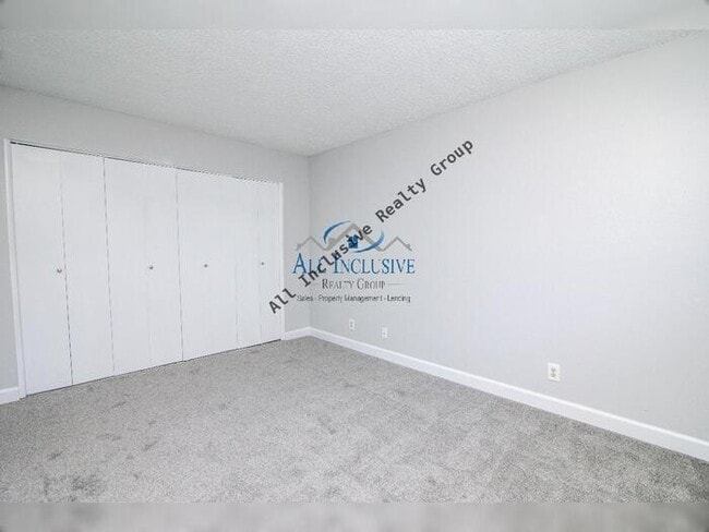Building Photo - Gorgeous Duplex in Rancho Cordova!