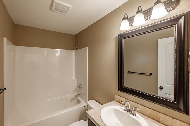 Building Photo - 270-272 Gwinn Street E