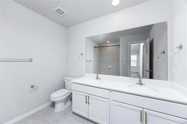 Building Photo - 219 Crescent Ave