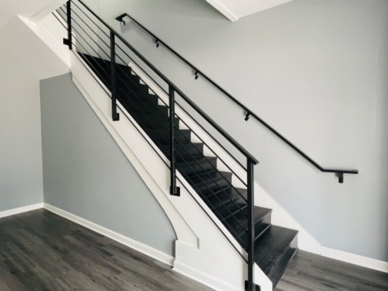 Building Photo - 43 Oread St