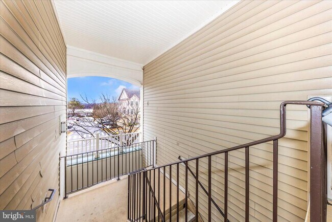 Building Photo - 13205 Cloppers Mill Dr