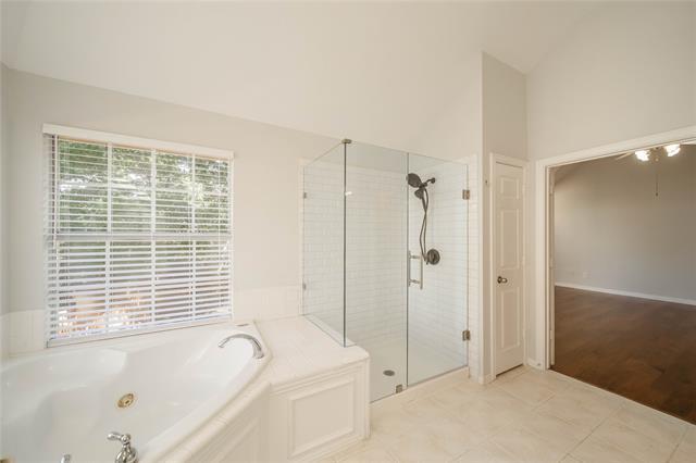 Building Photo - 2616 Barrington Dr
