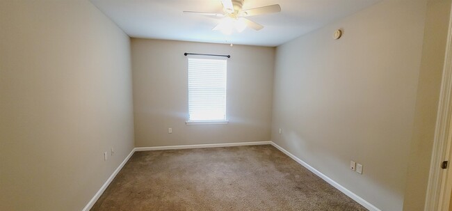 Building Photo - 2300 Timber Oak Ln